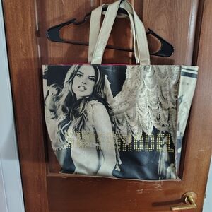 Victoria's Secret model totes